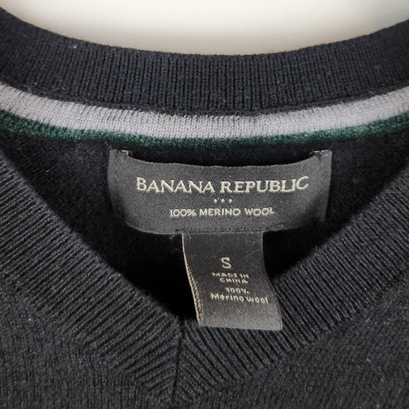 Banana Republic Factory Black 100% Merino Wool V-Neck Sweater sz S - Picture 3 of 4